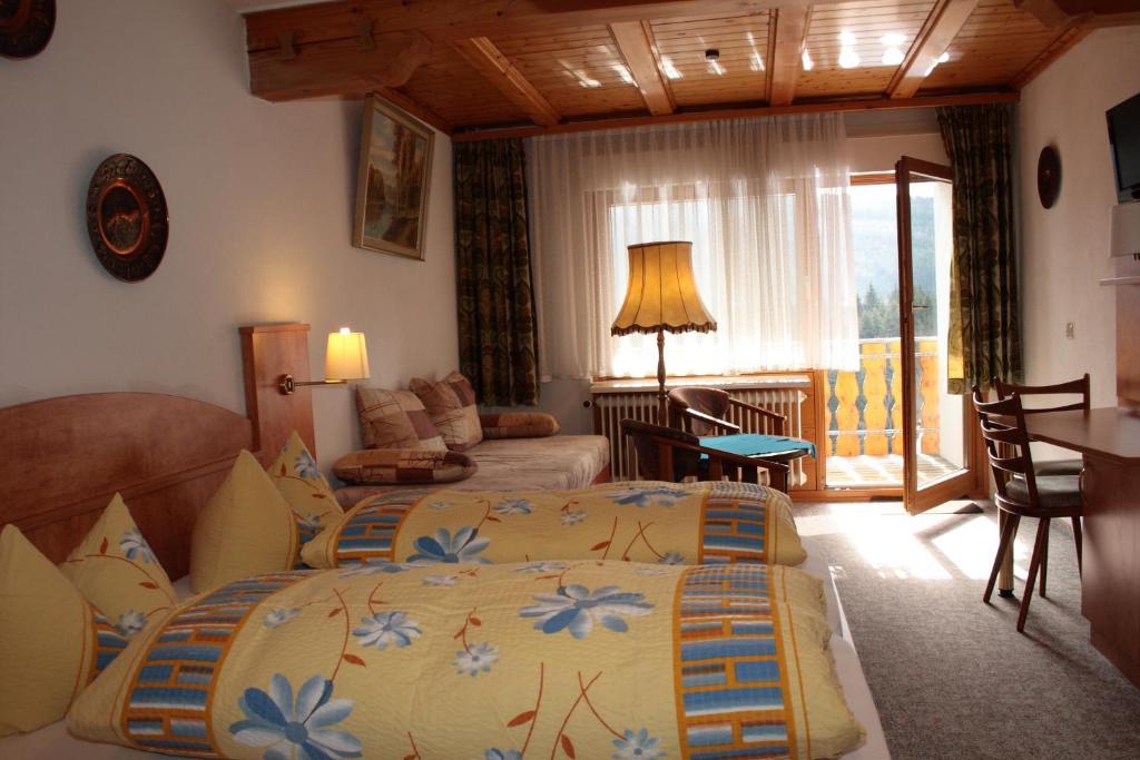 Schwarzwald-Gasthof Hirsch Hotel Bad Wildbad Ngoại thất bức ảnh